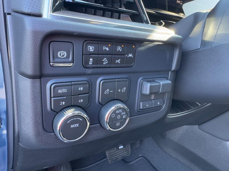 Chevrolet Tahoe Vehicle Image 13