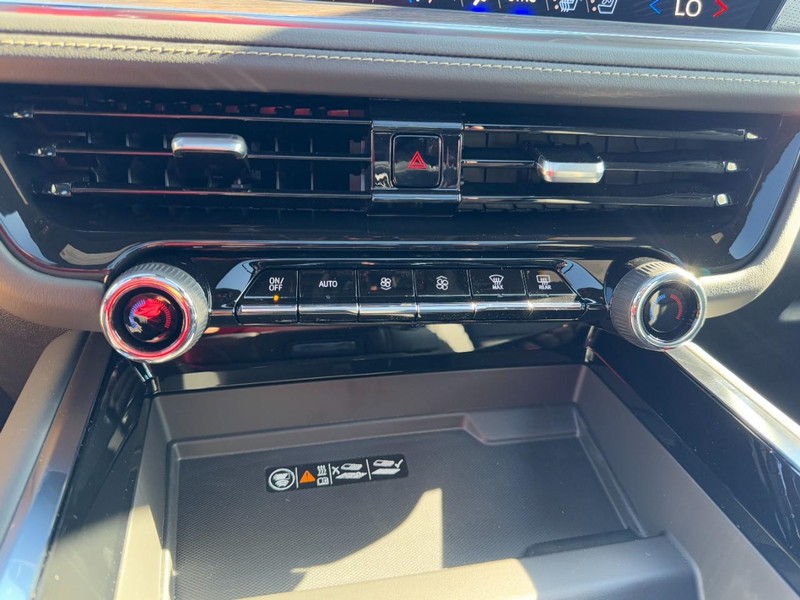 Chevrolet Tahoe Vehicle Image 16