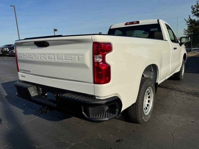 Chevrolet Silverado 1500 Vehicle Image 03