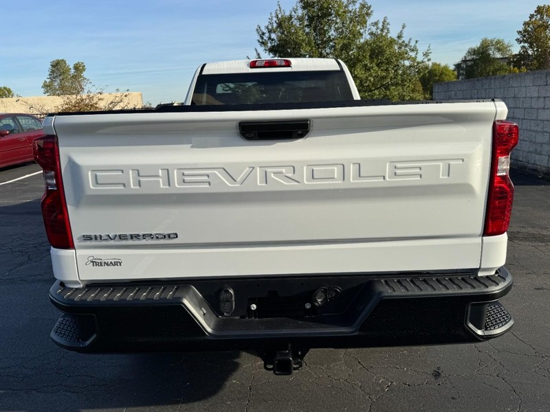 Chevrolet Silverado 1500 Vehicle Image 04