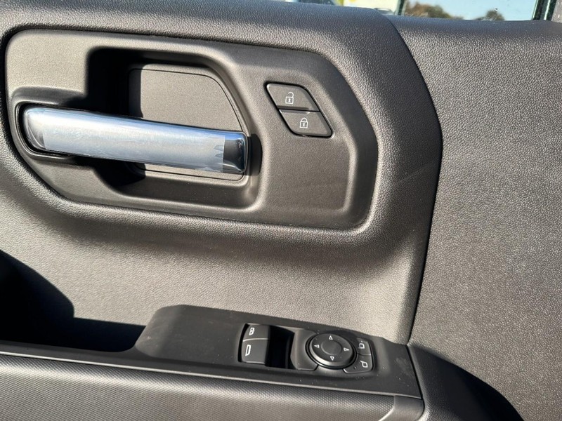 Chevrolet Silverado 1500 Vehicle Image 09