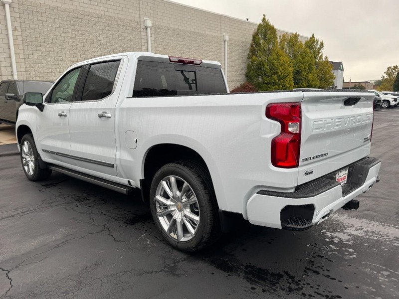 Chevrolet Silverado 1500 Vehicle Image 05