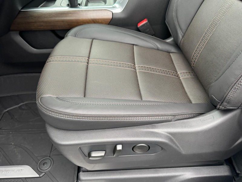 Chevrolet Silverado 1500 Vehicle Image 11