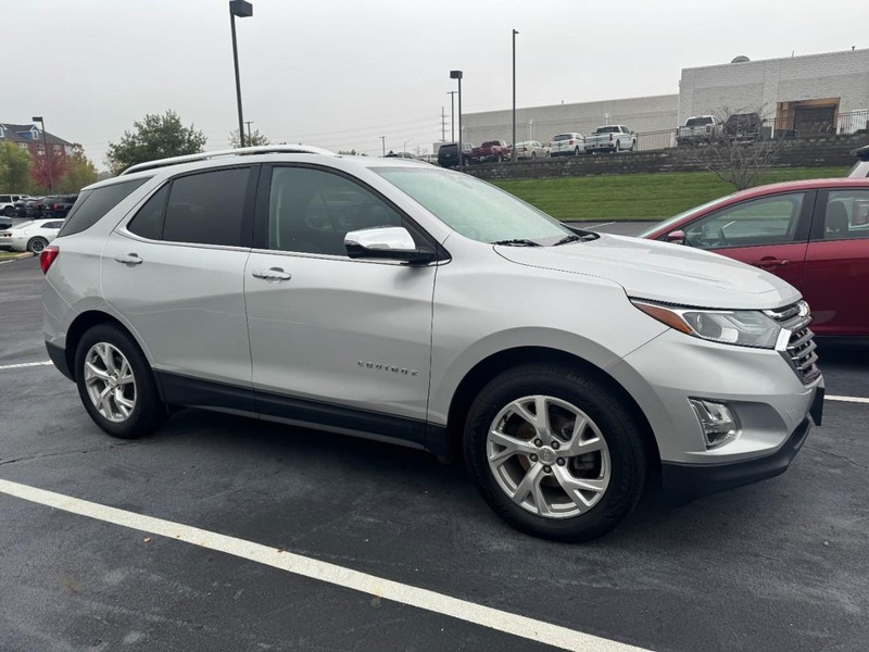 Chevrolet Equinox Vehicle Image 05