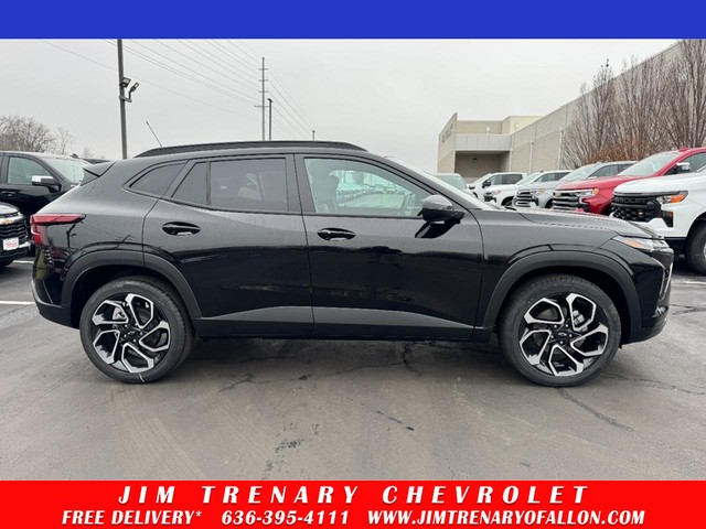 2026 Chevrolet Trax RS's photo