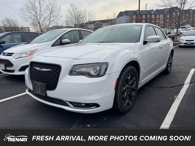 O'Fallon MO 2018 Chrysler 300 more details - chrysler 300