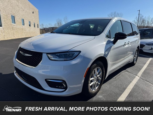 Chrysler Pacifica Touring L - O'Fallon MO