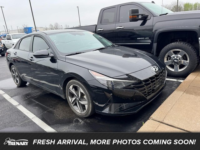 O'Fallon MO 2023 Hyundai Elantra more details - hyundai elantra