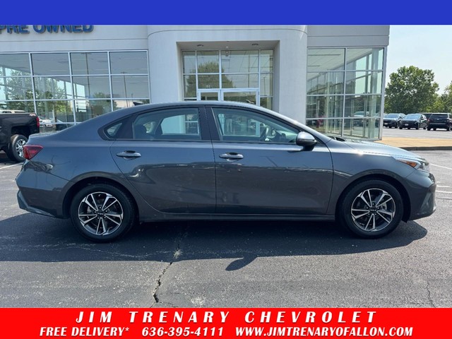 O'Fallon MO 2024 Kia Forte more details - kia forte