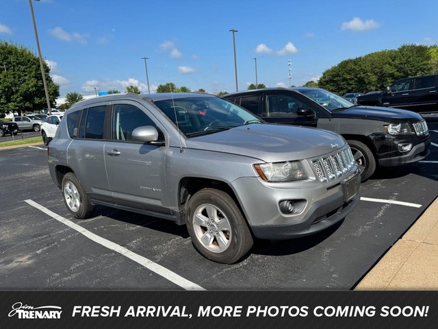 Jeep Compass 2WD Latitude - O'Fallon MO