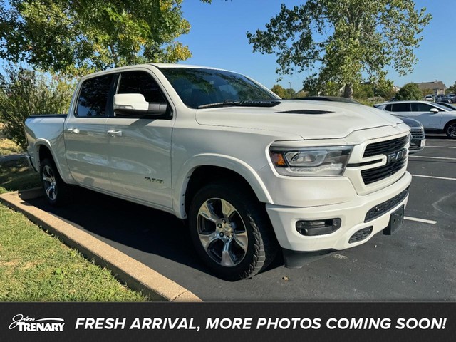 Ram 1500 4WD Laramie Crew Cab - O'Fallon MO