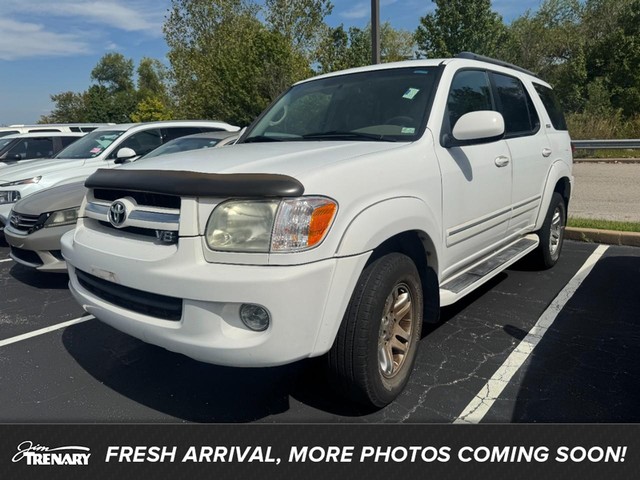 Toyota Sequoia SR5 - O'Fallon MO
