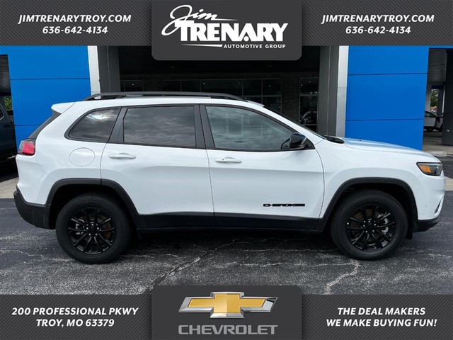 2023 Jeep Cherokee 4WD Altitude Lux at Jim Trenary Troy in Troy MO