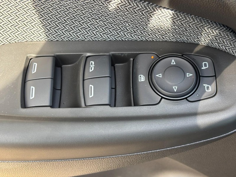 Chevrolet TrailBlazer Vehicle Image 19