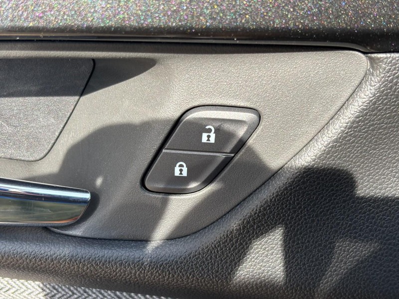 Chevrolet TrailBlazer Vehicle Image 20