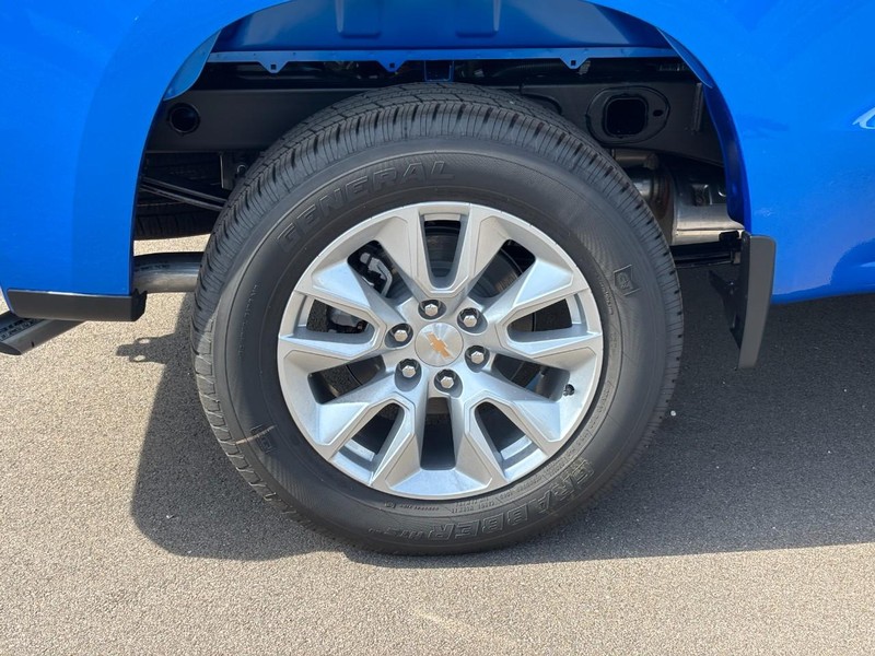 Chevrolet Silverado 1500 Vehicle Image 04