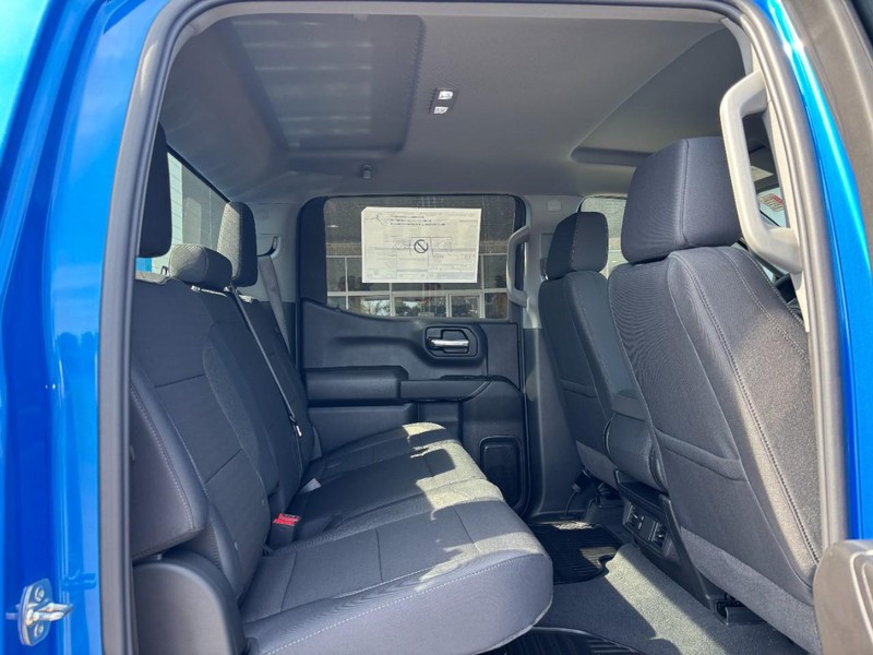 Chevrolet Silverado 1500 Vehicle Image 05