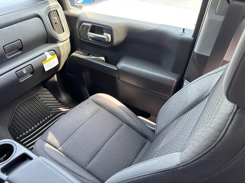 Chevrolet Silverado 1500 Vehicle Image 11