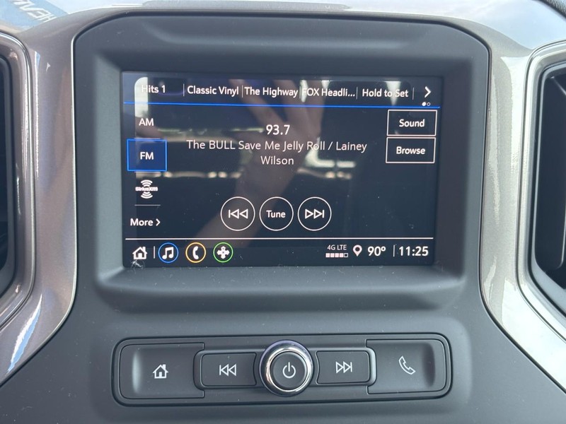 Chevrolet Silverado 1500 Vehicle Image 15