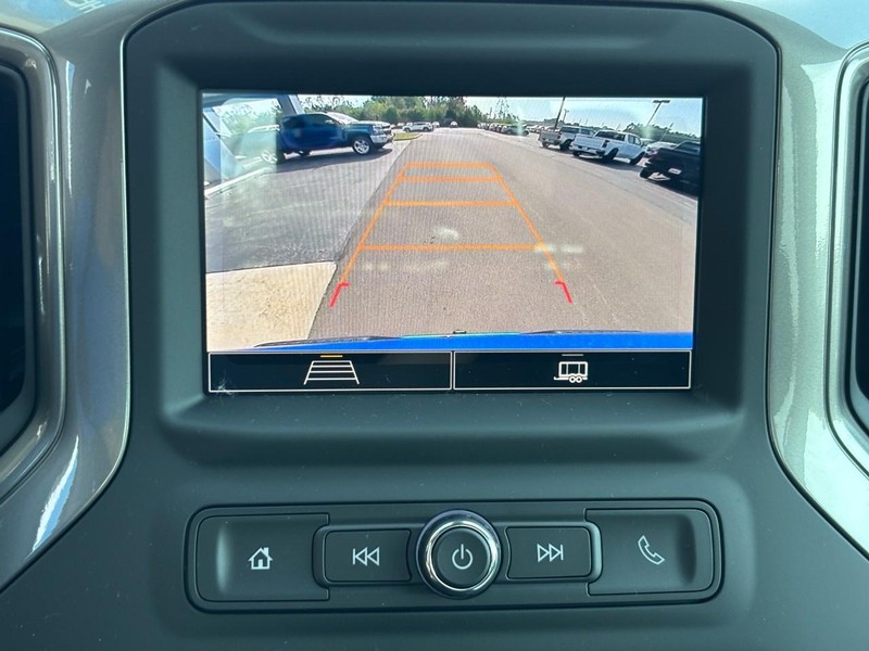 Chevrolet Silverado 1500 Vehicle Image 16