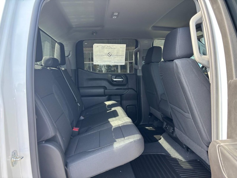 Chevrolet Silverado 1500 Vehicle Image 05