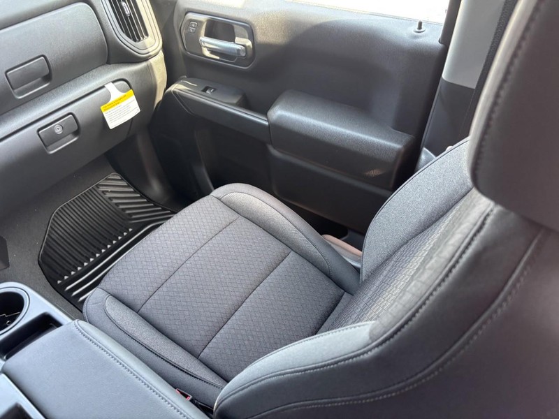 Chevrolet Silverado 1500 Vehicle Image 11