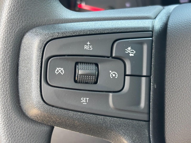 Chevrolet Silverado 1500 Vehicle Image 13