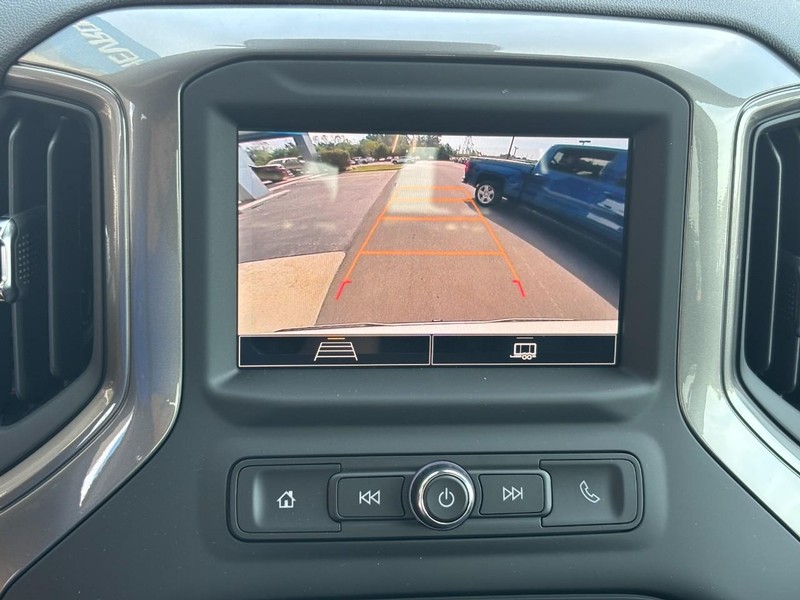 Chevrolet Silverado 1500 Vehicle Image 16