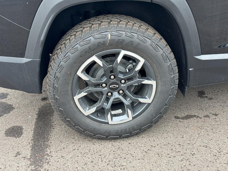 Chevrolet Equinox Vehicle Image 04