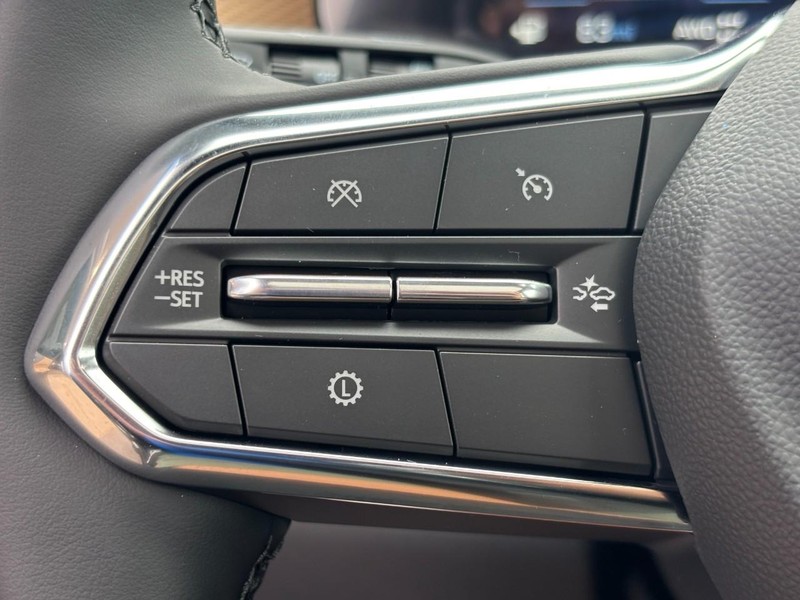 Chevrolet Equinox Vehicle Image 13