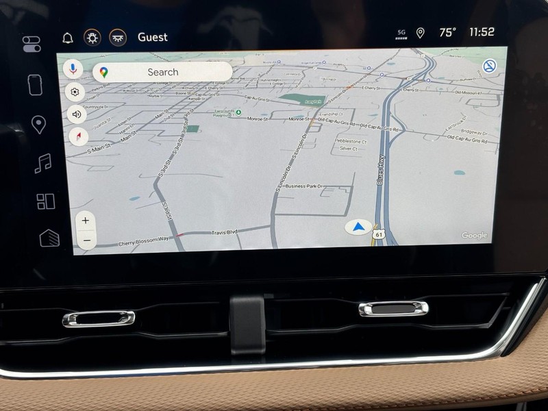 Chevrolet Equinox Vehicle Image 18