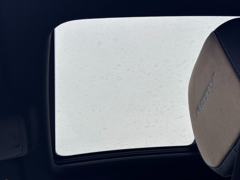 Chevrolet Equinox Vehicle Image 23