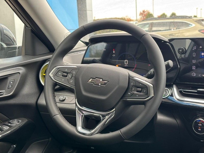 Chevrolet Trax Vehicle Image 08