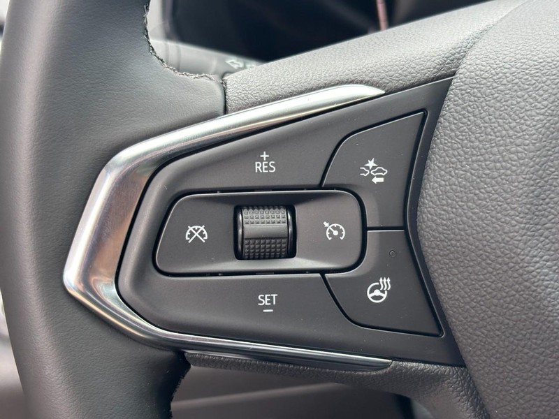 Chevrolet Trax Vehicle Image 14