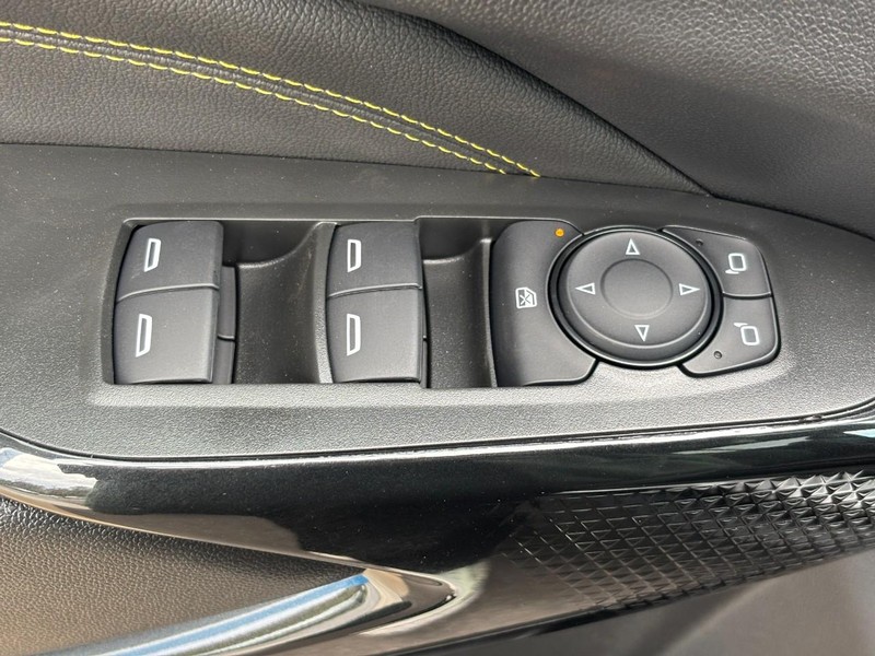 Chevrolet Trax Vehicle Image 20