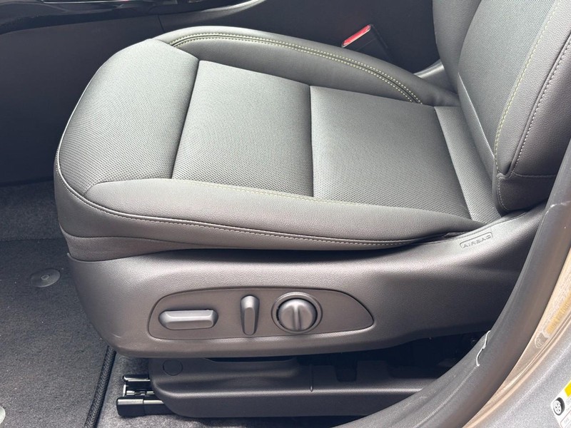 Chevrolet Trax Vehicle Image 22