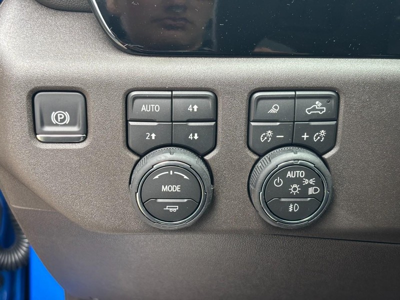 Chevrolet Silverado 1500 Vehicle Image 12