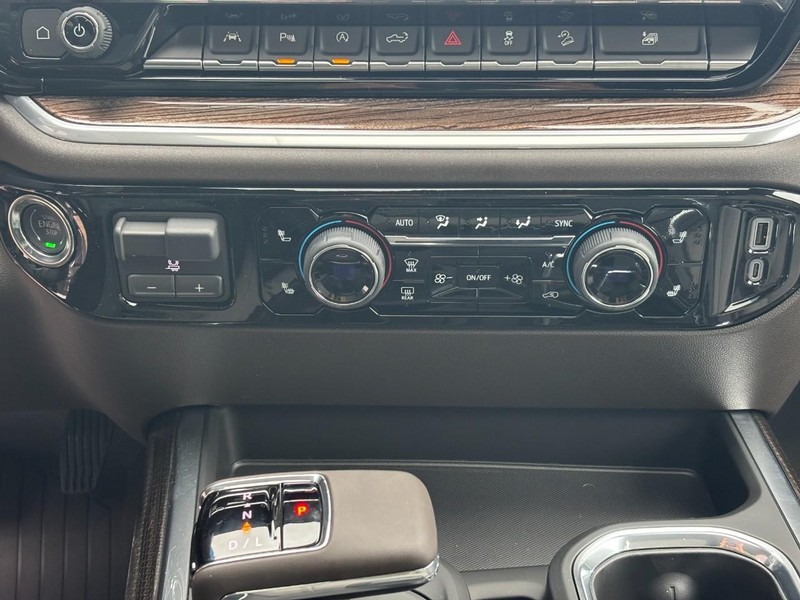 Chevrolet Silverado 1500 Vehicle Image 19