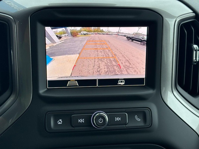 Chevrolet Silverado 1500 Vehicle Image 19