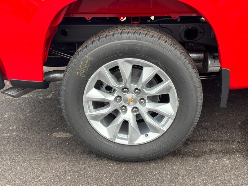 Chevrolet Silverado 1500 Vehicle Image 04