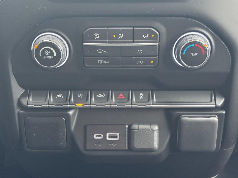 Chevrolet Silverado 1500 Vehicle Image 10