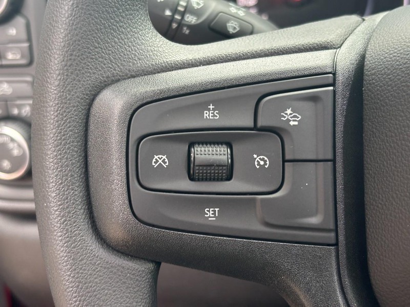 Chevrolet Silverado 1500 Vehicle Image 13