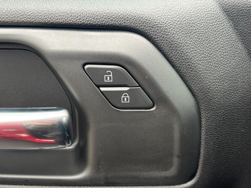 Chevrolet Silverado 1500 Vehicle Image 19