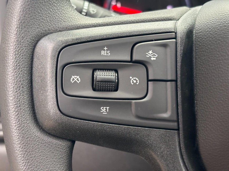 Chevrolet Silverado 1500 Vehicle Image 13