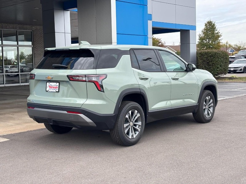 Chevrolet Equinox Vehicle Image 03