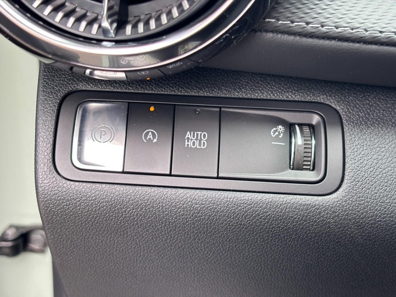 Chevrolet Equinox Vehicle Image 12