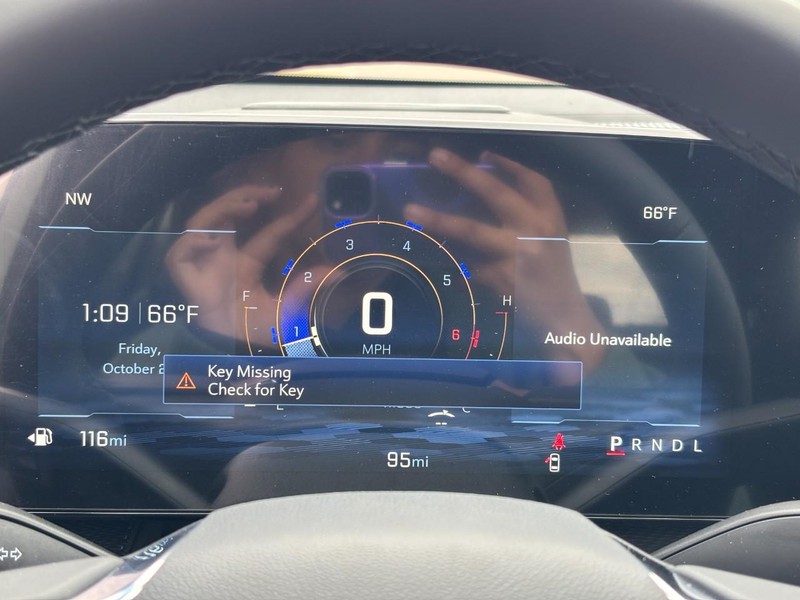 Chevrolet Equinox Vehicle Image 15