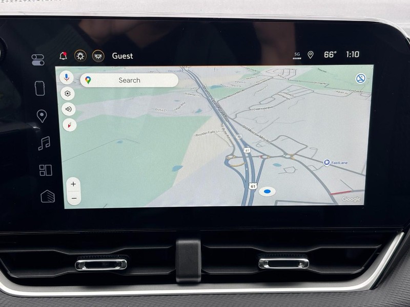 Chevrolet Equinox Vehicle Image 18