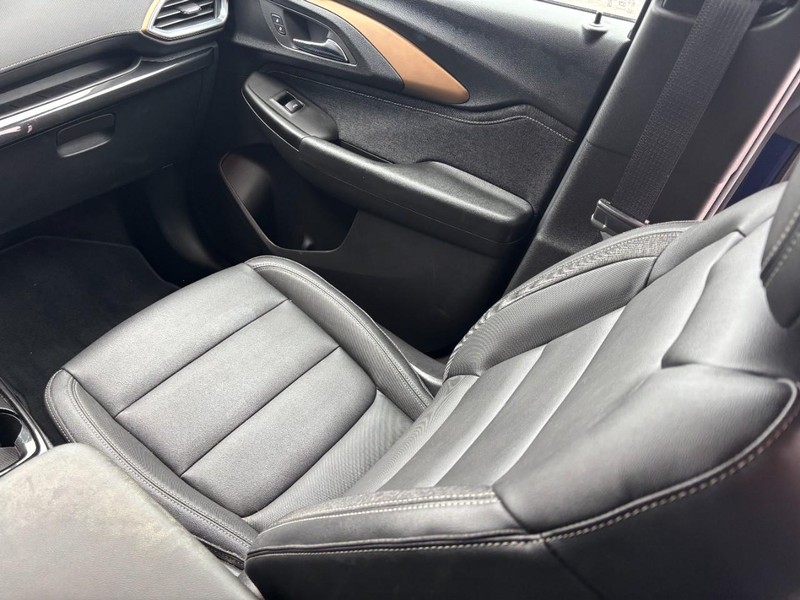 Chevrolet TrailBlazer Vehicle Image 16