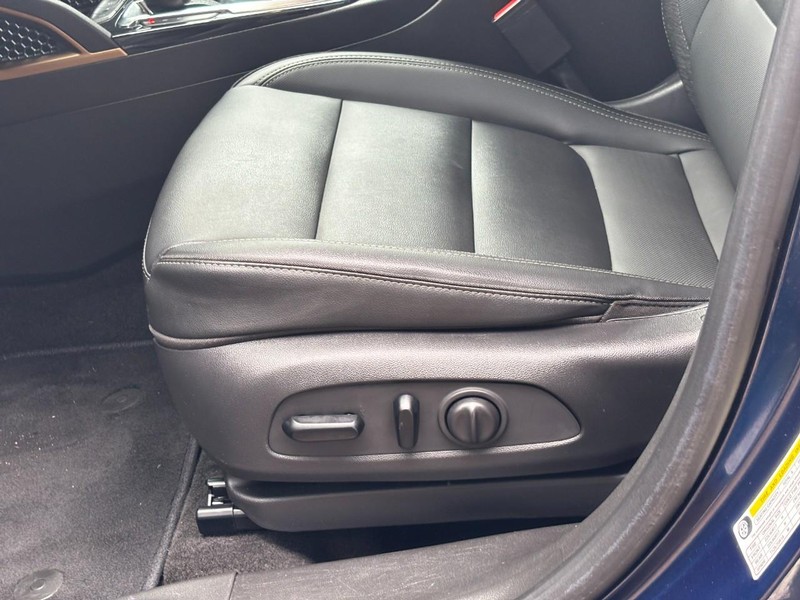 Chevrolet TrailBlazer Vehicle Image 26